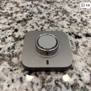 Oura Silver Smart Ring  with Charging Dock Hardly used